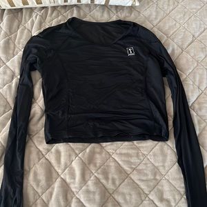 1st Phorm black long sleeve crop size small